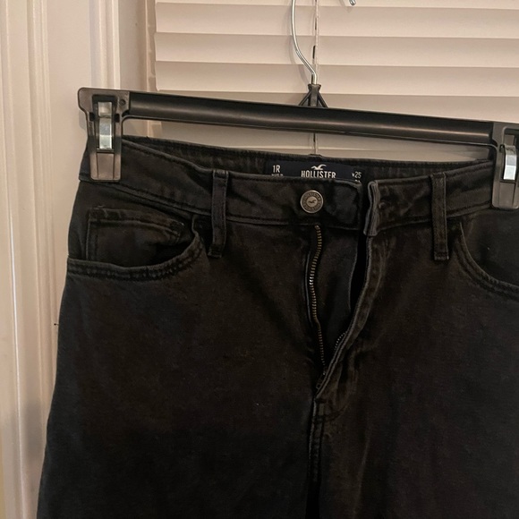 Black Hollister Jeans Ultra High Rise Dad Jean - Picture 3 of 5